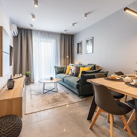 Apartamenty Tespis - Francuska Atal Park II カトヴィツェ エクステリア 写真