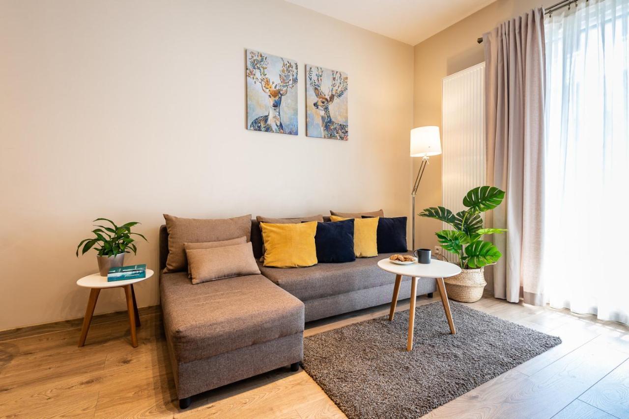 Apartamenty Tespis - Francuska Atal Park II カトヴィツェ エクステリア 写真