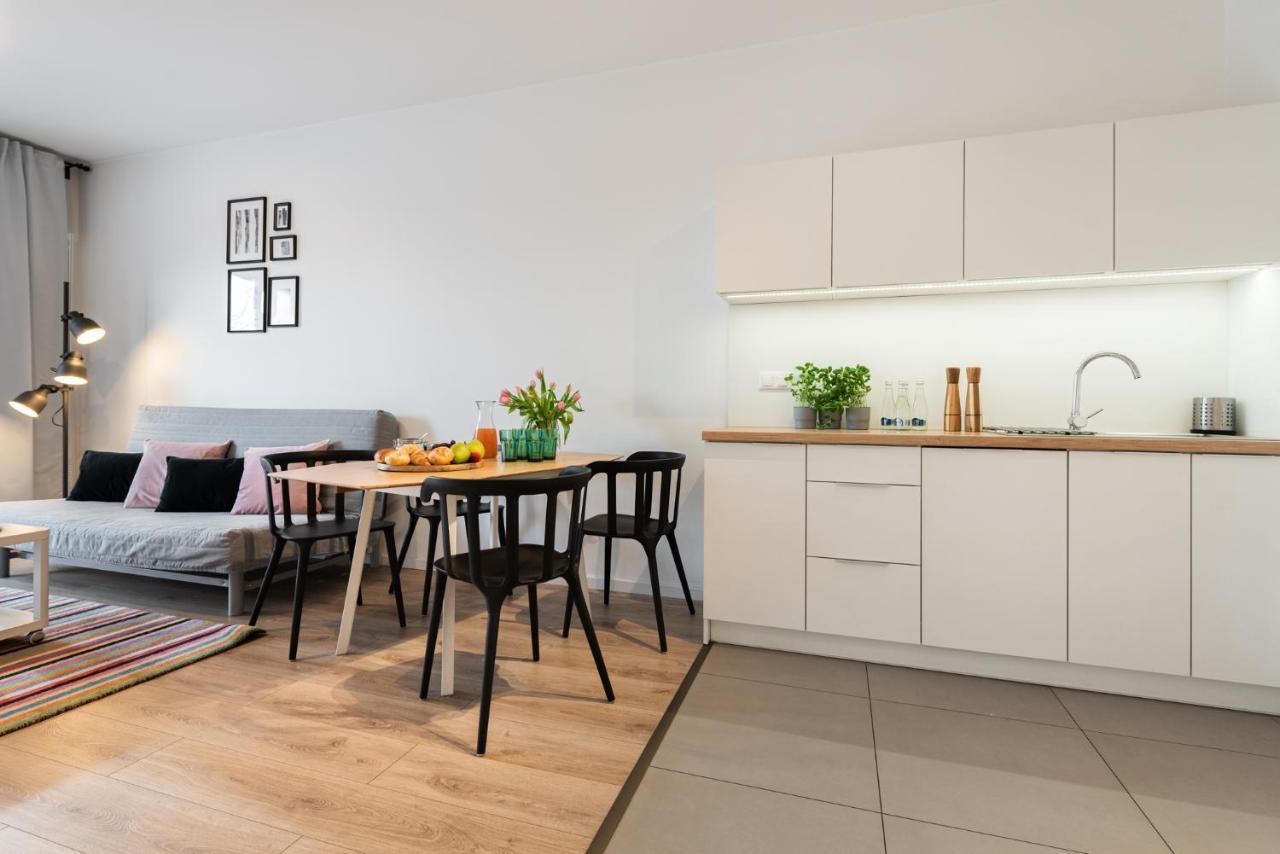 Apartamenty Tespis - Francuska Atal Park II カトヴィツェ エクステリア 写真