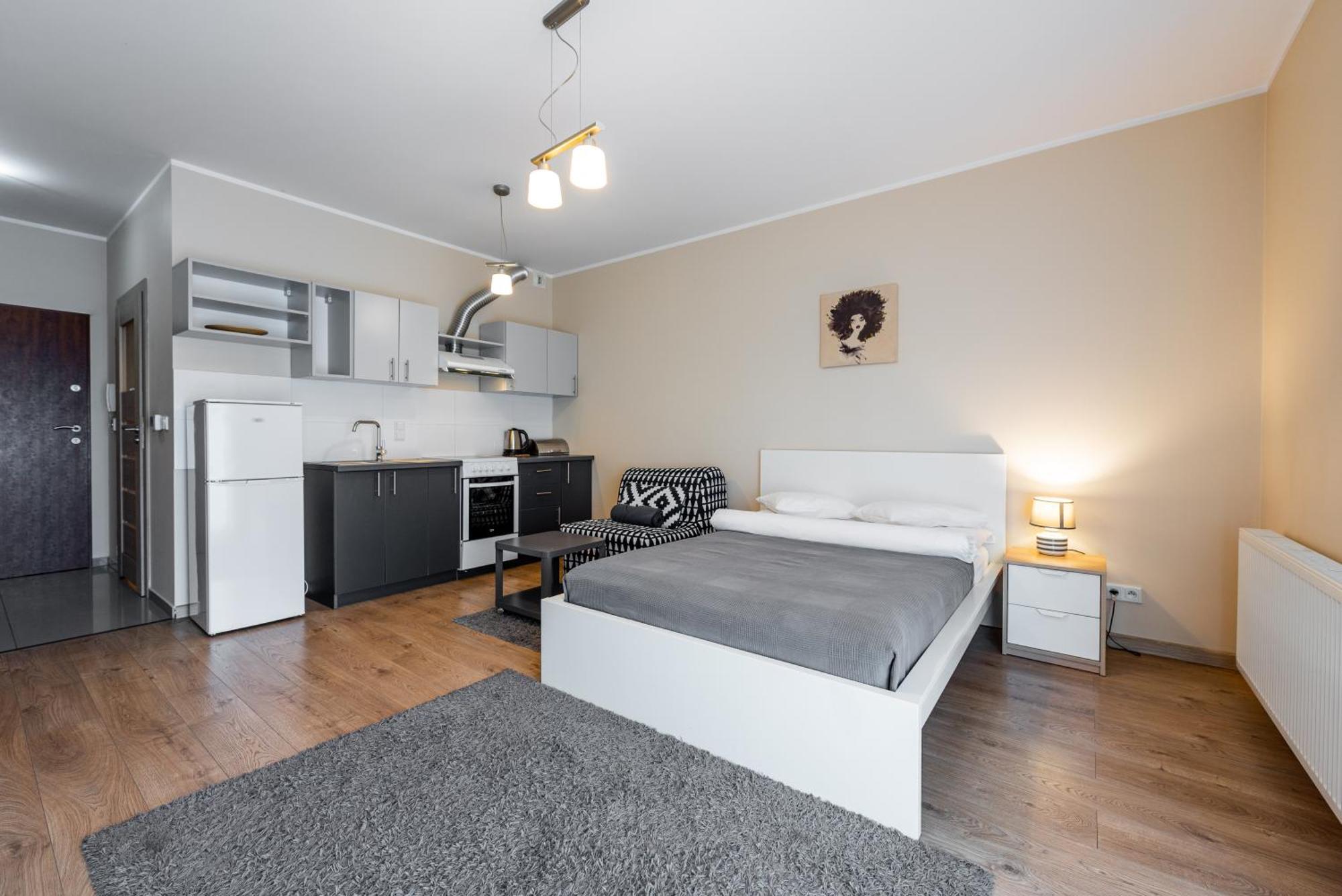 Apartamenty Tespis - Francuska Atal Park II カトヴィツェ エクステリア 写真